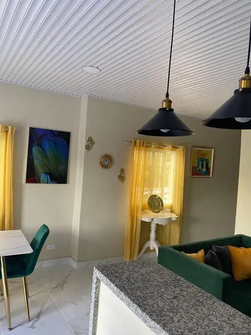 Apartamento Acogedor/Pueblo Nuevo Los Alcarrizos 산토도밍고 0*,